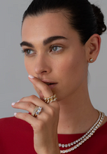 Load image into Gallery viewer, Crislu Classic 3 Stone Ring Finished in 18kt Rose Gold