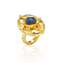 Load image into Gallery viewer, Capucine de Wulf Mystic Eye Ring - Blue Labradorite