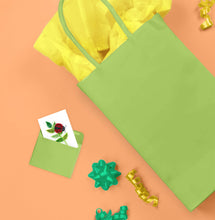 Load image into Gallery viewer, Quilled Ladybug Gift Enclosure Mini Card