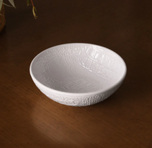 Load image into Gallery viewer, Beatriz Ball VIDA Croc Round Mini Bowl - White