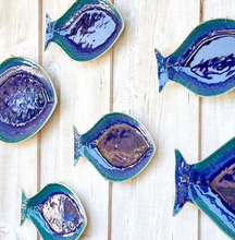 Load image into Gallery viewer, Casafina Dourada Seabream Dori