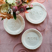 Load image into Gallery viewer, Vietri Pietra Serena Heart Plate