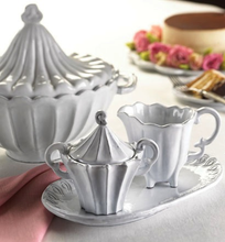 Load image into Gallery viewer, Vietri Incanto White Scallop Creamer - White - FINAL SALE