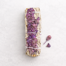 Load image into Gallery viewer, White Sage &amp; Dried Lavender Smudge Stick
