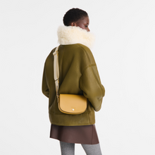 Load image into Gallery viewer, Longchamp Épure Small Leather Crossbody Bag - Nutmeg
