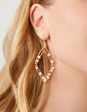 Load image into Gallery viewer, Spartina 449 Deco Drama Beaded Earrings Pearl
