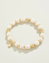 Load image into Gallery viewer, Pearl Stretch Bracelet 8mm
