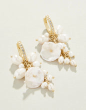 Load image into Gallery viewer, Spartina 449 Pearl Party Earrings Pearl
