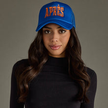 Load image into Gallery viewer, woman wearing a blue hat with orange text Apres
