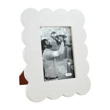 Load image into Gallery viewer, Large Scalloped Lacquer Frames


