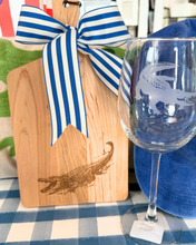 Load image into Gallery viewer, Custom Maple Paddle Charcuterie Board - Gator
