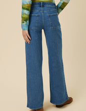 Load image into Gallery viewer, Spartina 449 Rory Wide Leg Jean May River Wash back view

