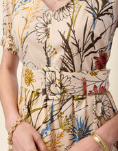Load image into Gallery viewer, close up of the belt on the Spartina 449 Ariella Midi Dress St. Augustine Thistle
