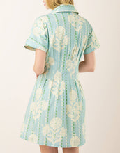 Load image into Gallery viewer, back of the Spartina 449 Cecily Shirt Lightner Trellis dress
