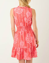 Load image into Gallery viewer, back of the the Winslow Dress Lightner Trellis Pink showing the pink print
