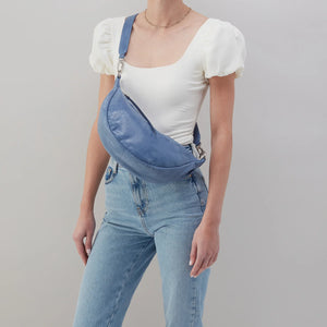 HOBO Knox Sling Bag - Azure