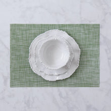 Load image into Gallery viewer, Beatriz Ball VIDA Rectangular Woven Placemats - Green - S/4
