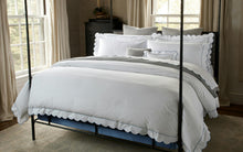 Load image into Gallery viewer, Matouk Butterfield bed linen
