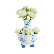 Load image into Gallery viewer, Juliska Country Estate 6" Tulipiere Vase holding roses
