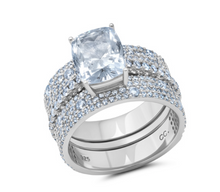 Load image into Gallery viewer, Crislu Converting Eternity Cocktail Ring Finished in Pure Platinum
