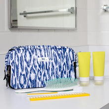 Load image into Gallery viewer, Scout 3-Way Toiletry Bag - Grain Teaser
