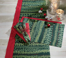 Load image into Gallery viewer, Holiday Garland Placemat - S/2

