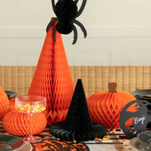 Load image into Gallery viewer, Hester &amp; Cook Spiders Set of 3
