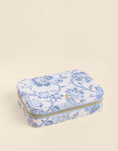 Load image into Gallery viewer, Spartina 449 XL Jewelry Travel Case Garden Toile closed showing blue and white fabric 
