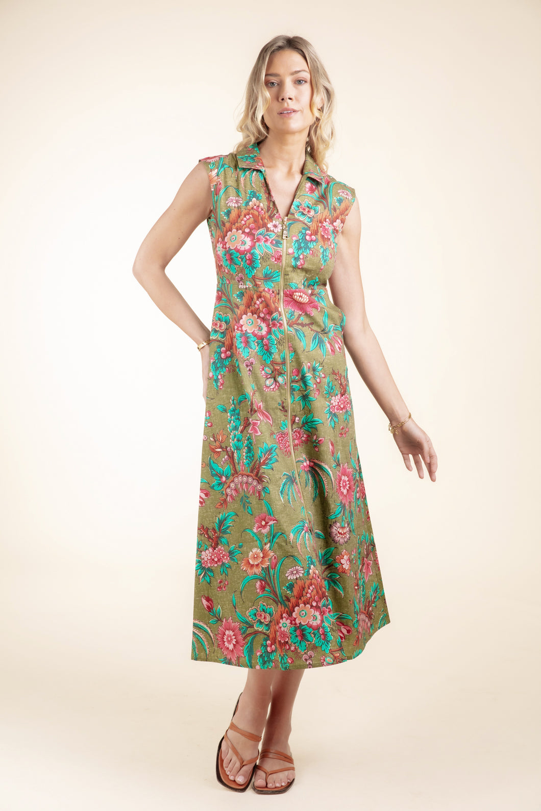 Lainey Shirt Dress Bridge
Street Olive