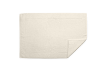 Load image into Gallery viewer, Matouk Bath Towels - Milagro
