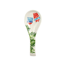 Load image into Gallery viewer, Vietri Nutcrackers Spoon Rest decorated with wrapped gifts 

