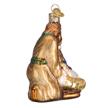 Load image into Gallery viewer, Old World Christmas Holy Family Ornament side view
