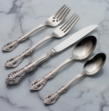 Load image into Gallery viewer, Michelangelo Fine Stainless Steel Flatware - 5pps
