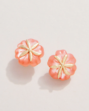 Load image into Gallery viewer, Spartina 449 Carved Flower Stud Earrings
