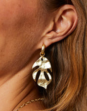 Load image into Gallery viewer, Spartina 449 Kai Leaf Earrings Gold
