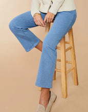 Load image into Gallery viewer, Spartina 449 Maren Denim Kick Flare Pant Palmetto Wash
