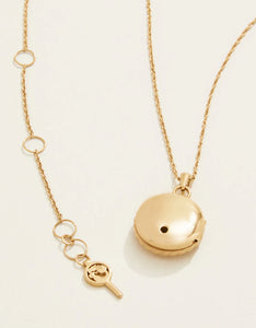 Spartina 449 Mini Round Locket Necklace Heart