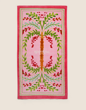 Load image into Gallery viewer, Spartina 449 Beach Towel Castillo Palms
