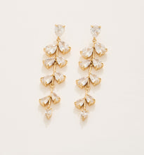 Load image into Gallery viewer, Spartina 449 Henrietta Earrings Crystal
