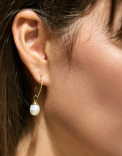 Load image into Gallery viewer, Spartina 449 SP Bluffton Pearl Convertible Hoop Earrings Pearl
