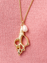 Load image into Gallery viewer, Spartina 449 Spiral Shell Necklace 28" Gold
