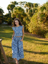 Load image into Gallery viewer, Brooks Ave Walker Boxy Crop Top - Rosetta Tile Navy
