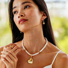 Load image into Gallery viewer, Capucine de Wulf Berry Single Strand Necklace, 16&quot;+2&#39;&#39; - Pearl
