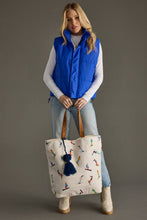 Load image into Gallery viewer, Classic Relaxed Fit Vest
