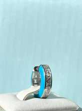 Load image into Gallery viewer, Crislu Platinum Glaze Blue Enamel Cuff Earring
