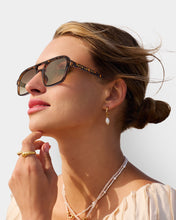Load image into Gallery viewer, person wearing Ibiza Sunglasses
