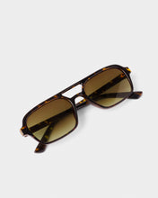 Load image into Gallery viewer, Oversized rectangle shaped brown Tortoiseshell frames
