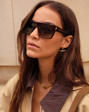 Load image into Gallery viewer, person wearing Katie Loxton Aspen Square Sunglasses
