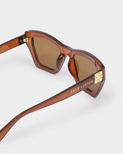 Load image into Gallery viewer, Palma Sunglasses side view showing gold accents 
