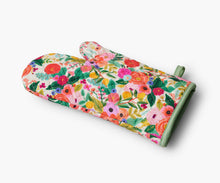 Load image into Gallery viewer, Rifle Paper Garden Party Oven Mitt
